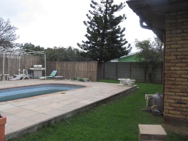 4 Bedroom Property for Sale in Gordons Bay Central Western Cape